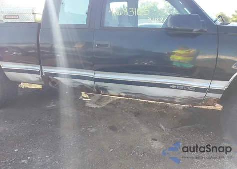 1996 Chevrolet Gmt-400 K1500 z USA, uszkodzony, nr VIN 1GCEK19R9TE248987